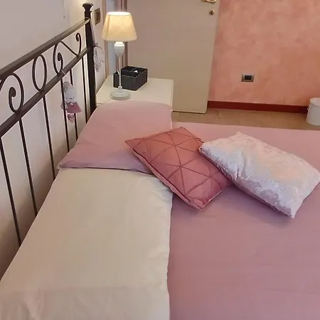 Italy's Enchanting Ambiance - A Snug In Апартаменты