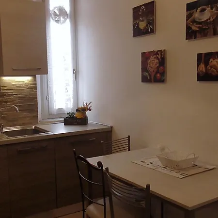 Апартаменты Italy's Enchanting Ambiance - A Snug In Рим